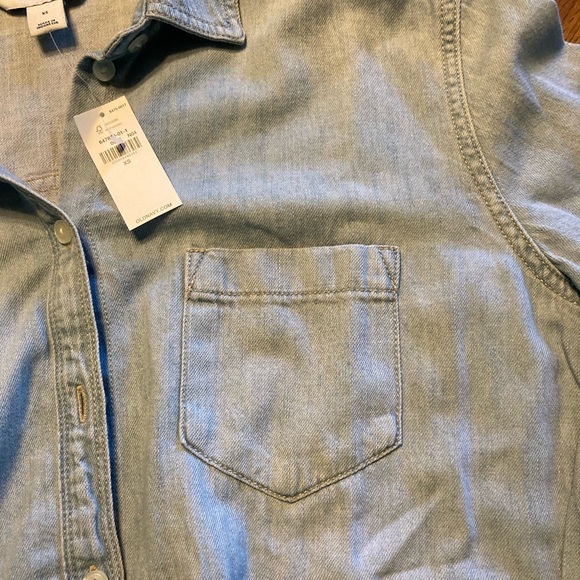 Old Navy Women’s Shirt. - Picture 4 of 5